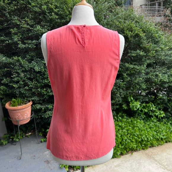 100% Silk Max Studio Sleeveless Blouse with Pleated Neckline - Picture 7 of 15